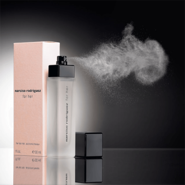 a68b5a08-e019-4c0c-855e-ba2c9fa3ced5-1000x1000-fx1oRFBSk9InujBKXfzGuY5U7a0zQi1JRqr12Nuf.png عطر نارسيسو رودريغز فور هير الخاص بالشعر للنساء - 30 مل - صورة 3